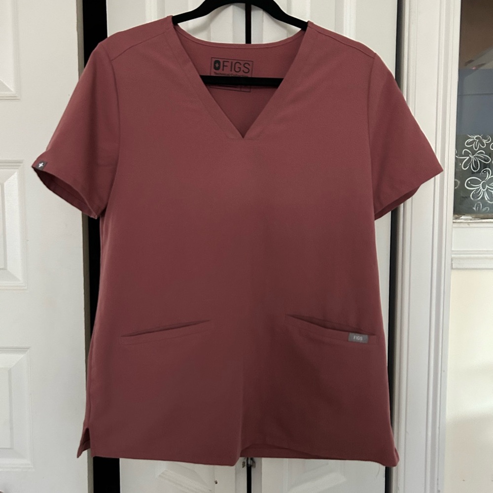 Figs scrubs Mauve medium size